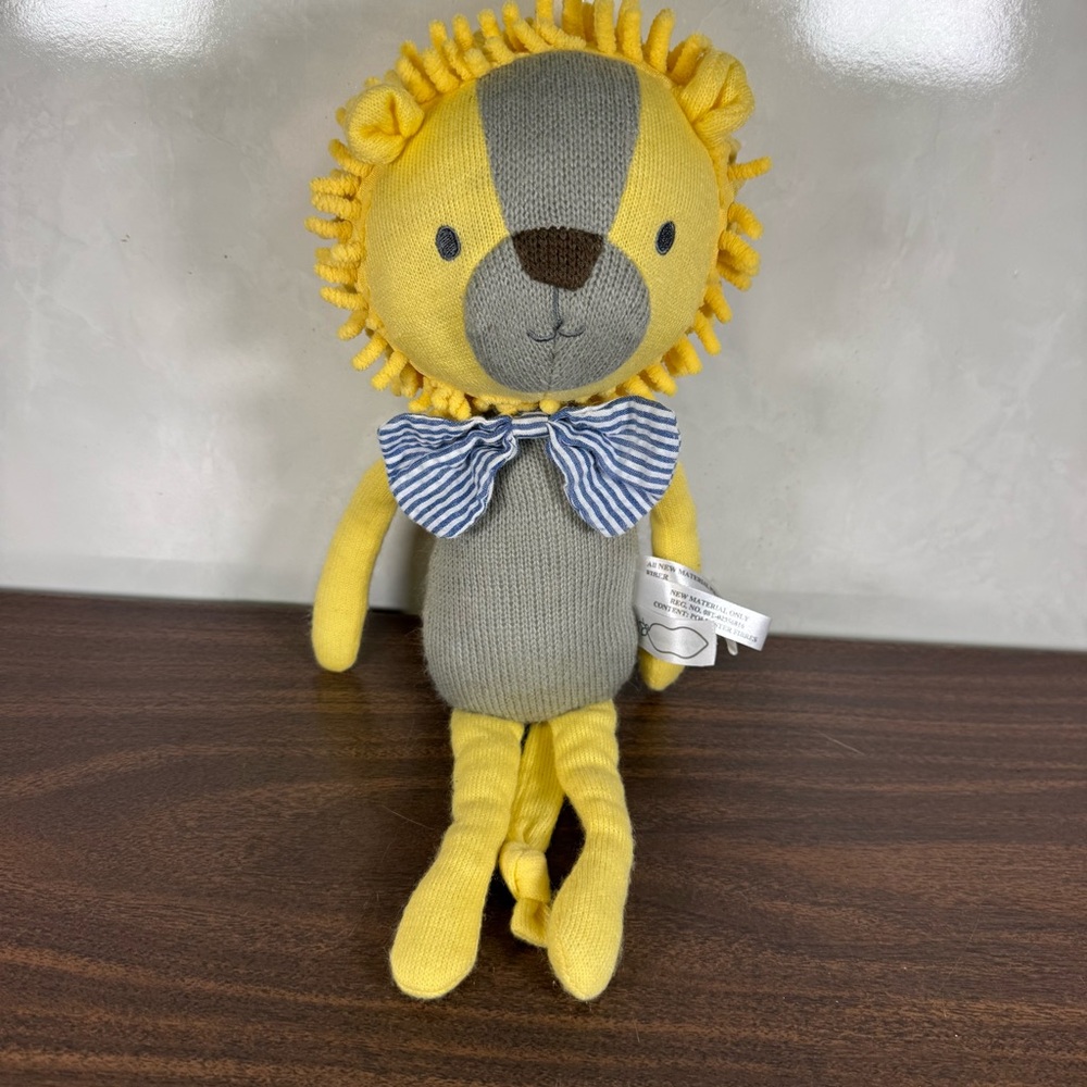 Peanut Shell Plush Leon The Lion Knit Stuffed Animal Yellow Gray With Bow tie